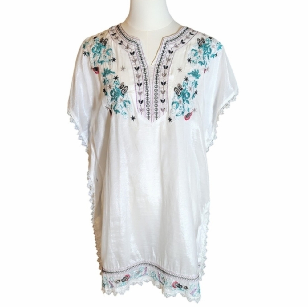 Mexican Heritage Silver and Teal Embroidered White Tunic Shawl Universal Size